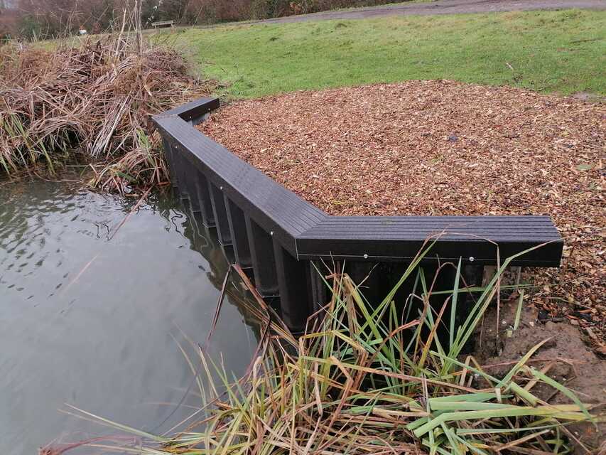 Plastic Piling used for erosion control and retaining Fishing swims/Pegs